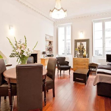 Romantic Apartment Close To Le Marais Париж Екстериор снимка