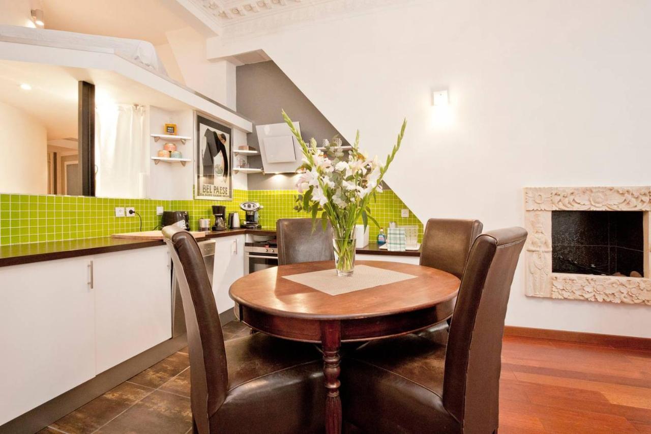 Romantic Apartment Close To Le Marais Париж Екстериор снимка